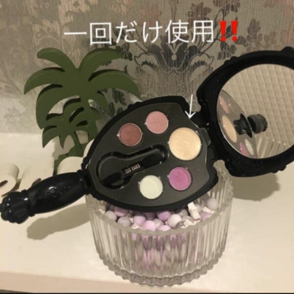 ANNA SUI 5色　アイシャドウ　パレットミラー付き