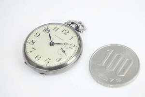 ☆☆☆ＵＳＡ製　　銀ケース　ウォルサム９石　小さい手巻き懐中時計　稀少モデル