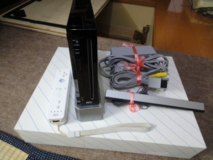 ★ｗｉｉ　本体　中古品　★