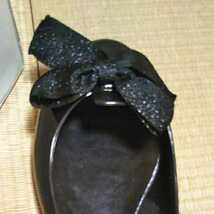 ユナイテッドアローズ　靴　サンダル　ビニールリボンバレー　黒　サイズ8　新品　23.5センチ_画像2