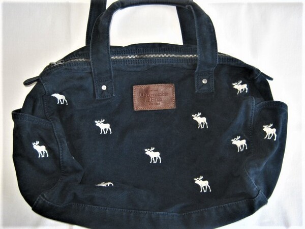 ★中古品 Abercrombie&Fitch アバクロンビー&フィッチ ボストンバッグ ダッフルバッグ かばん 紺 総柄 ムース刺繍 横42cm縦25cm直径26cm★