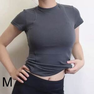 パネルステッチタイトフィット半袖スポーツTシャツMサイズ グレー 吸湿速乾 ヨガ半袖 ヨガウェア ピラティス トレーニング ランニング ジム
