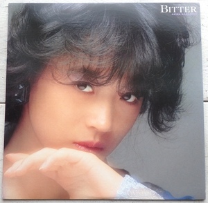 LP 中森明菜 BITTER AND SWEET L-12593