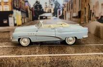 ジョニーライトニング　Johnny Lightning American Chrome 1953 Buick Super　1/64_画像5