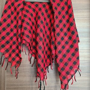 赤黒チェック 正方形ストール