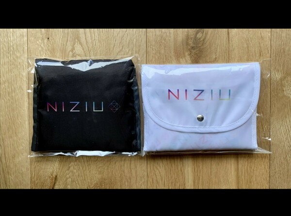 【新品未開封】NiziU エコバッグ WHITE＆BLACK 2個セット