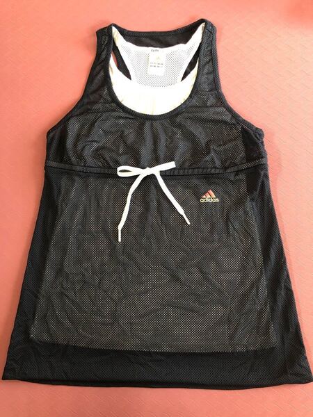 adidas タンクトップ
