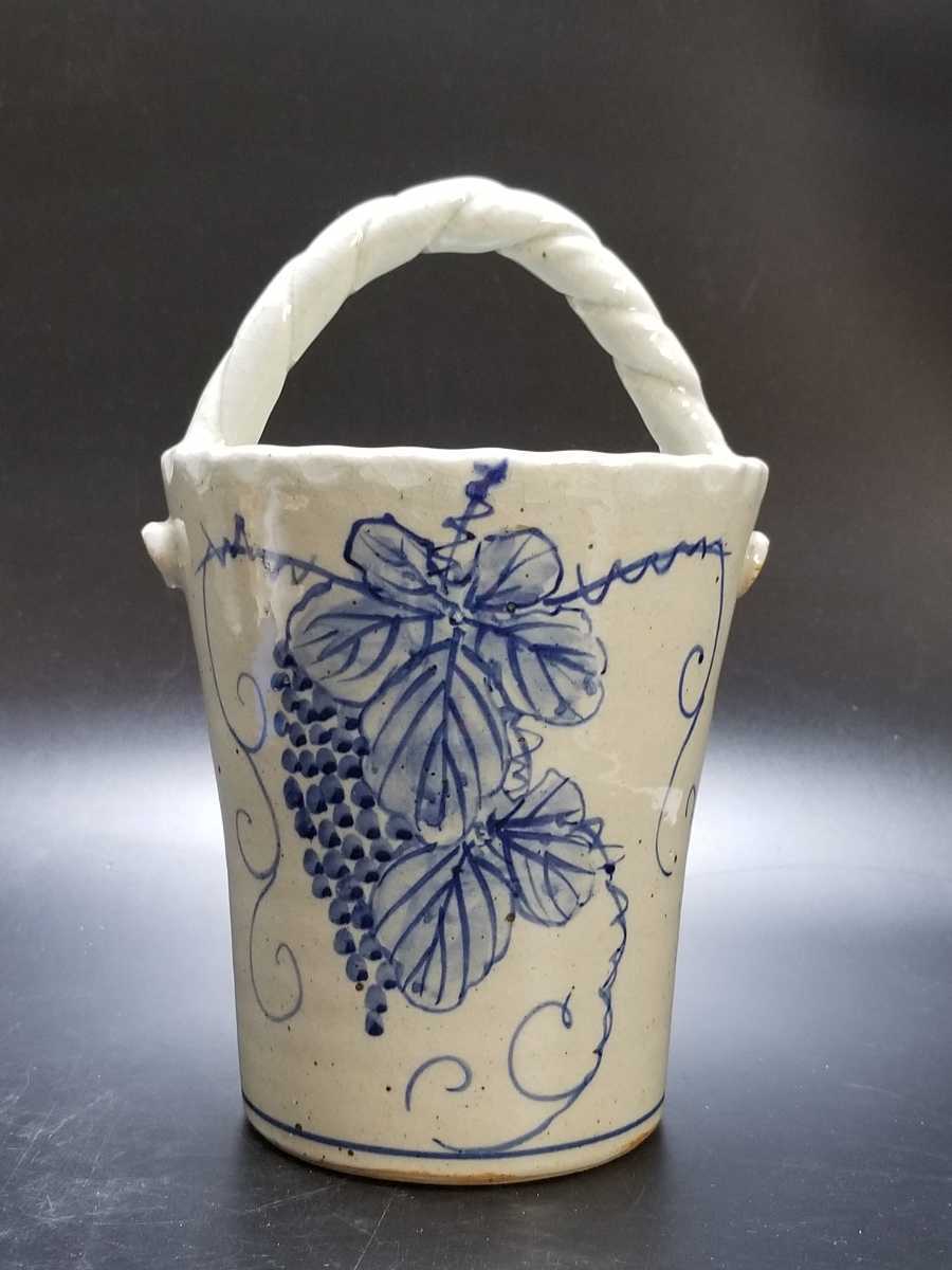 [Unused] Hand-held vase with grape painting, height 28cm, flower vase, ceramic, hand-painted, inscribed, basket, flower base, furniture, interior, Interior accessories, vase