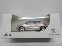 ★超レア　稀少★PEUGEOT プジョー 208 ★ミニカー★薄ピンクシルバー　桃銀★新品・未使用品★１／６４スケール★_画像1