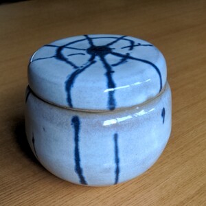 陶器 蓋付き小物入れ ハンドメイド