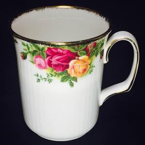 1962ロイヤルアルバート・ROYAL ALBERT マグカップ