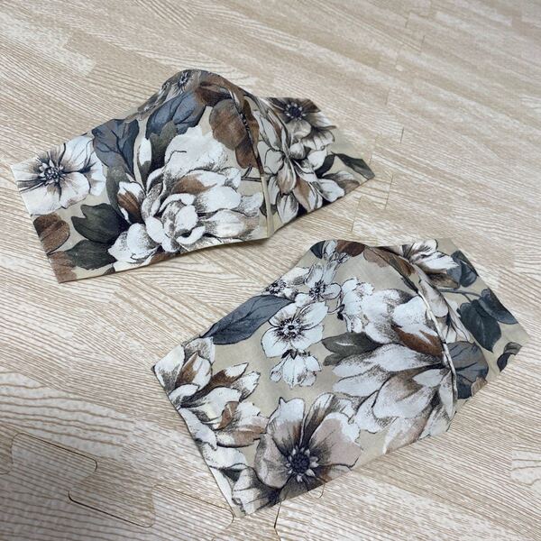 ハンドメイド インナーカバー インナーシート 2枚セット 花柄 立体 収納ポケット付き ナチュラル エレガント はぎれ布付NO9