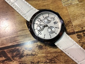 BK048 良品 レア AGATHA アガタ クロノグラフ デイト シルバー系ダイアル ホワイト革ベルト クオーツ レディース 腕時計
