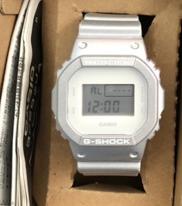 G-SHOCK DW5600 銀 メタリック シルバー オリジン スクエア 定番 スピード 生産終了品 DW-5600 CASIO