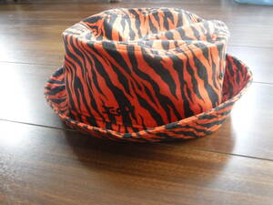 * new goods X-girl regular goods [X-girl] unused ZEBRA BUCKET hat free size regular price 5500 jpy *
