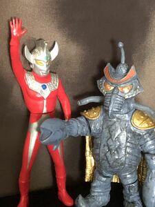 ガシャポン HGウルトラマン～タロウ &テンペラー星人 円谷　特撮　怪獣バトルDG HGIF HGCORE ガチャガチャ　名鑑