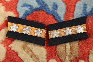 ●帝国海軍大尉襟章（昭17制）未使用[●]日本海軍日本軍日本陸軍刀