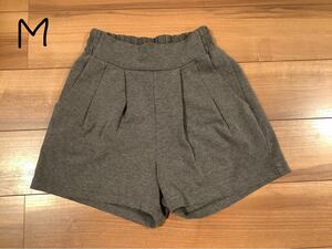 ショートパンツ　チャコールグレー　ストレッチ抜群　スウェット素材　Mサイズ