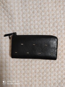 ジルスチュアート 長財布