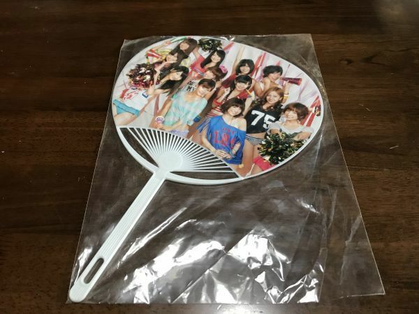 「新品」AKB48　オフィシャルカレンダー BOX　2012付録　うちわ