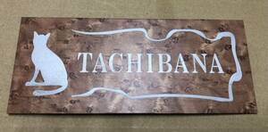  выставленный товар табличка с именем TACHIBANA