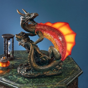 赤く光るドラゴン　インテリア置物ランプイルミネーション照明卓上ライトモザイクガラス彫刻中世ヨーロッパオブジェ装飾品竜飾りホームデコ