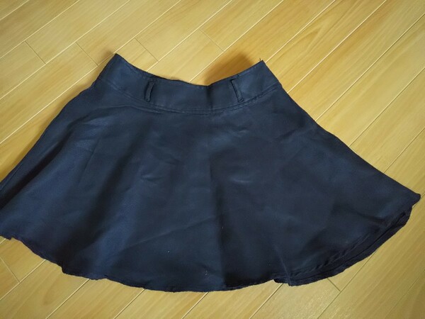 スエード風 黒のフレアミニスカート 