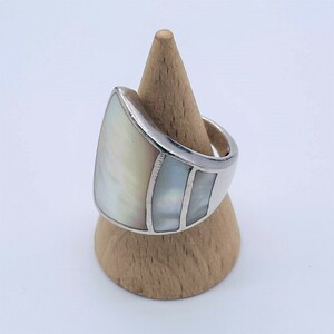 M166*1970's* mother ob pearl silver ring * modern design *15 number *STERLING* ring * Vintage * fashion american jewelry 