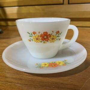 [21052806HT]fire king/ Fire King / milk glass /milkglas/ premium series / pansy / cup & saucer / 4