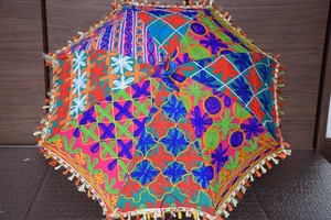 ★インド　ハンドメイド★刺繍パッチワーク日傘・Q★一点もの★