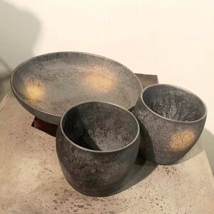 【送料無料】陶器製プレート&カップ2個セット ディナープレート フリーカップ 和食器 大皿 湯呑み 美品 中古 インテリア小物 キッチン雑貨