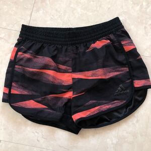 adidasランニングショートパンツ