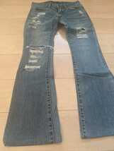 SHAKE SHAKE jeans シェイクシェイク　ダメージジーンズ　フレアデニム　Sサイズ　スリット_画像2