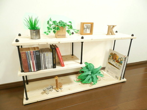 Art hand Auction Mesa baja auxiliar hecha a mano (natural), trabajos hechos a mano, muebles, Silla, mesa, escritorio