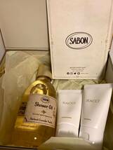 3点セット箱付 新品未開封 SABON サボン シャワーオイル パチュリ・ラベンダー・バニラ 300ml ハッチ HACCI シャンプー コンディショナー_画像1