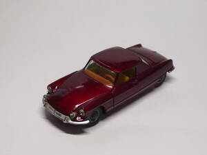 CORGI TOYS LE DANDY COUPE HENRI CHAPRON BODY rare car make Britain made hard-to-find goods 