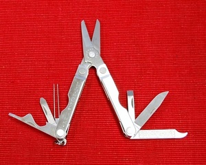 Leatherman No.37447 ”Micra” 10機能・黒専用ケース付・