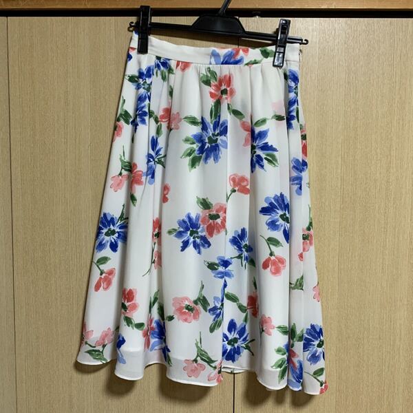 *美品*トランテアンソンドゥモード 花柄スカート