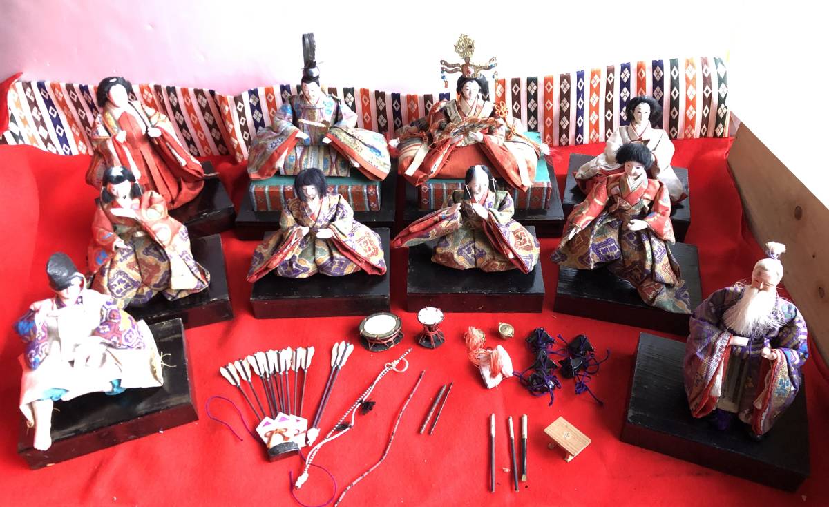女儿节 女儿节 10 个老女儿节, 女雏, 男雏, 各种工具, 传统的日本人偶, 雏娃娃, 季节, 一年一次的活动, 娃娃节, 雏娃娃
