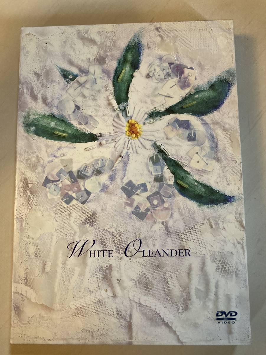 Amazon.com: White Oleander (Widescreen) : Peter Kosminsky