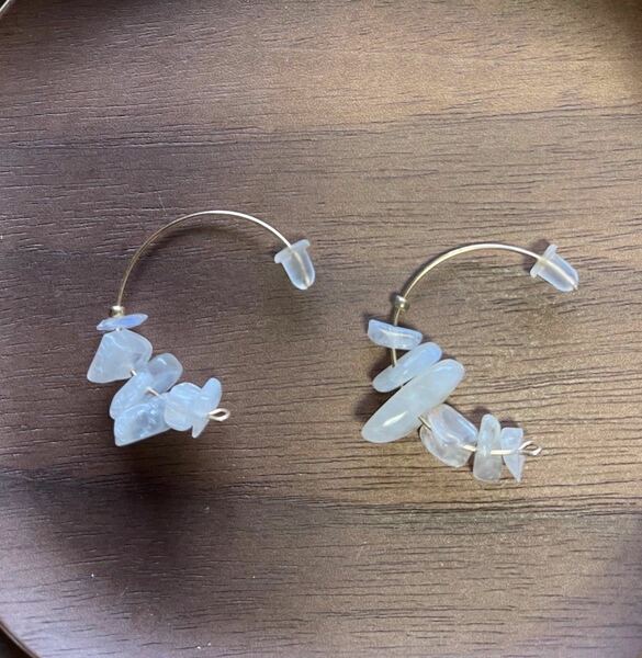 -SUI8- No.26 ムーンストーンのピアス　14kgf A white moonstone peaceEarring 14kgf