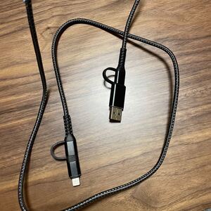 USB充電ケーブル1M iPhone Android