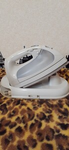 TOSHIBAコードレススチームアイロン