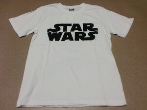 スターウォーズ Tシャツ Mサイズ 白色（STAR WARS 黒タイトル　裏R2D2）男性用 T-shirt 21 11412528