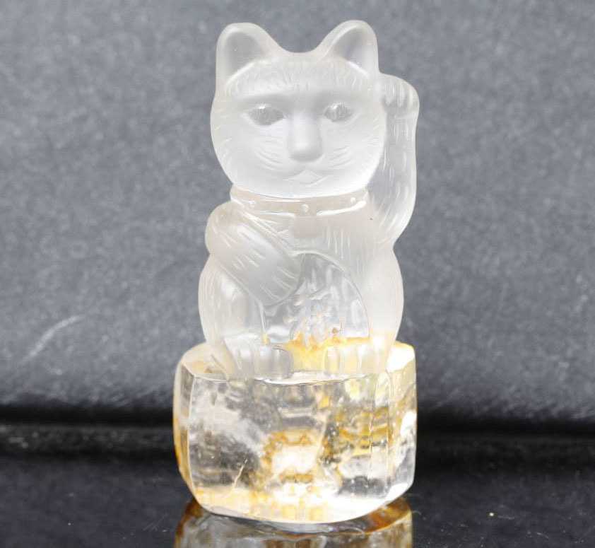 日本製 h01-天然七彩水晶招き猫樹水晶砂利原石集宝結晶鉱石転運置物 