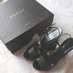 パテントレザー　本革　グッチ 黒ウェッジサンダル　ウェッジソール　バンブー gucci ハイヒール　ブラック　ブランド