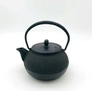 （R3-0163）岩鋳 iwachu　南部鉄器　急須　鉄瓶　茶道具