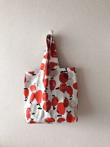 *handmade トートバッグ :: りんご
