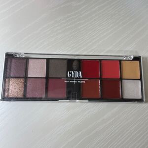 アイシャドウパレット