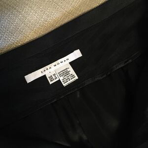 ★未使用即決★ZARA WOMAN ザラ ストライプ生地のタイトスカート黒38